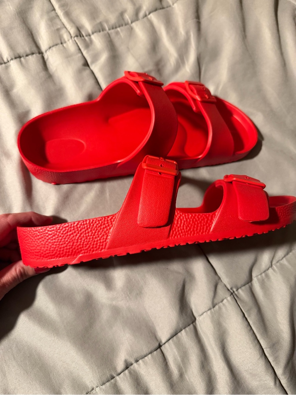 Womens Red Double-Buckle Slide Sandals size 9